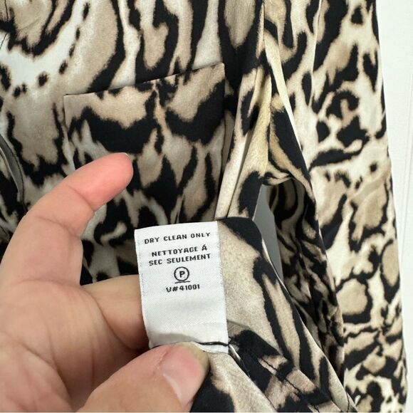 Diane Von Furstenburg Blouse Silk 8 Leopard Long Sleeve Career Casual - Picture 3 of 8